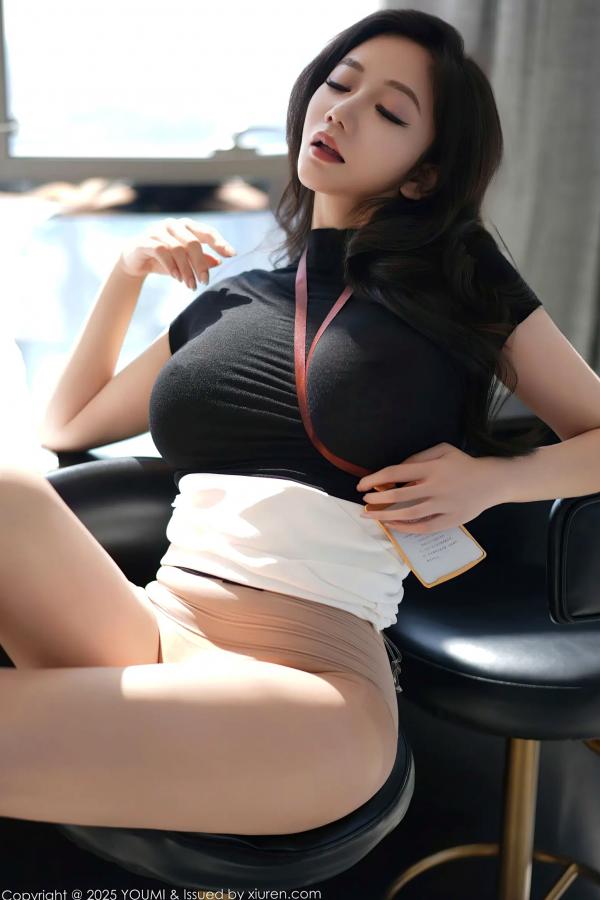 心妍小公主 李妍曦  [YouMi]尤蜜荟 Vol.1144 心妍小公主：职场工牌装制服诱惑，极品身材展现迷人OL风格 [79P]第21张图片
