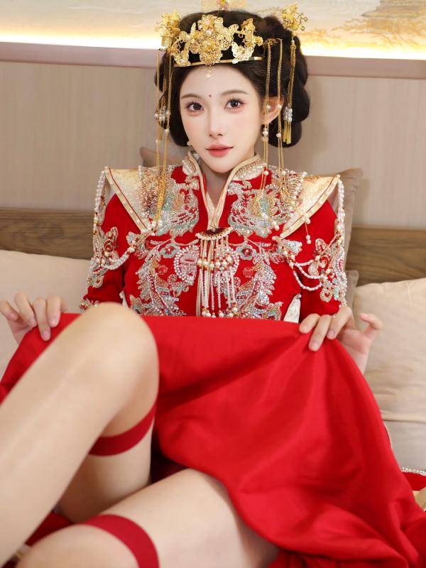 李霜 梨霜儿  梨霜儿 - 绝美古风秀禾服私房写真，极致东方古典魅力与性感魅惑的碰撞 [113P]第39张图片
