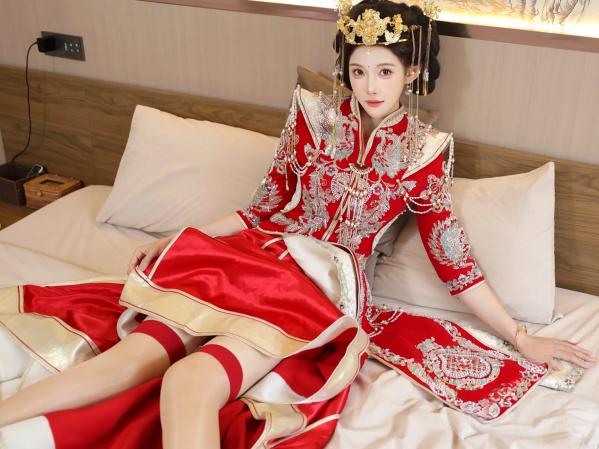 李霜 梨霜儿  梨霜儿 - 绝美古风秀禾服私房写真，极致东方古典魅力与性感魅惑的碰撞 [113P]第55张图片