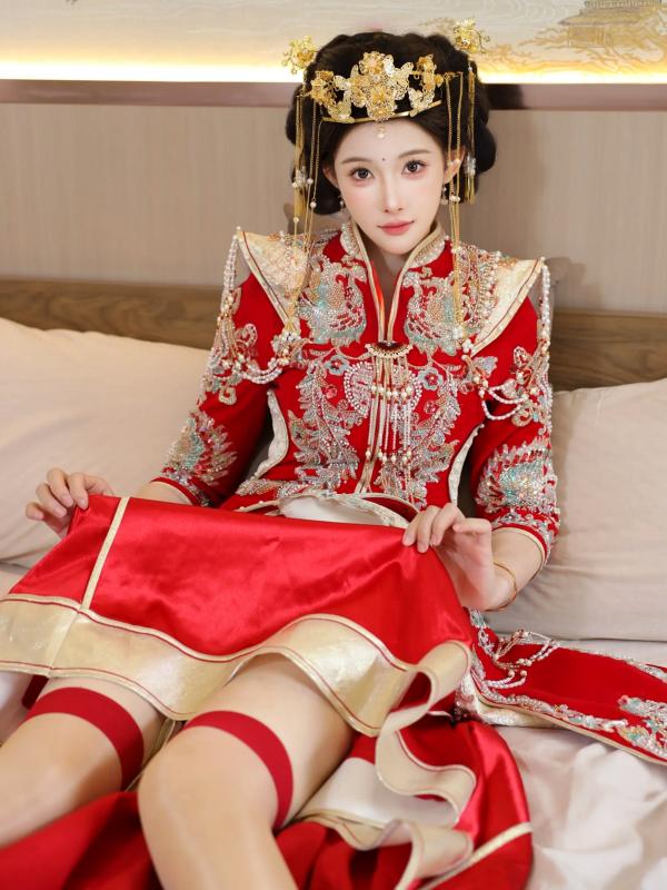 李霜 梨霜儿  梨霜儿 - 绝美古风秀禾服私房写真，极致东方古典魅力与性感魅惑的碰撞 [113P]第57张图片