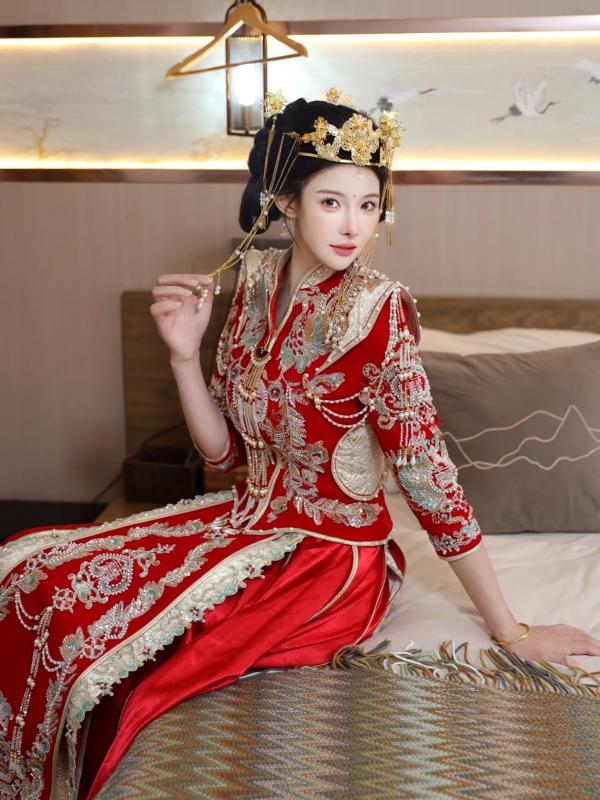 李霜 梨霜儿  梨霜儿 - 绝美古风秀禾服私房写真，极致东方古典魅力与性感魅惑的碰撞 [113P]第73张图片
