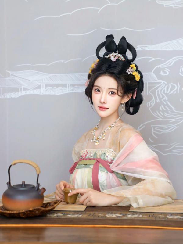 李霜 梨霜儿  梨霜儿 - 梦回大唐演绎古典佳人，复古汉服尽显东方美，绝美唐风摄影大赏第2张图片