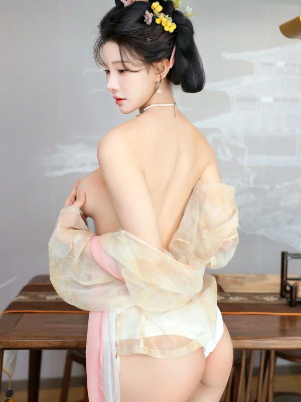 李霜 梨霜儿  梨霜儿 - 梦回大唐演绎古典佳人，复古汉服尽显东方美，绝美唐风摄影大赏第6张图片