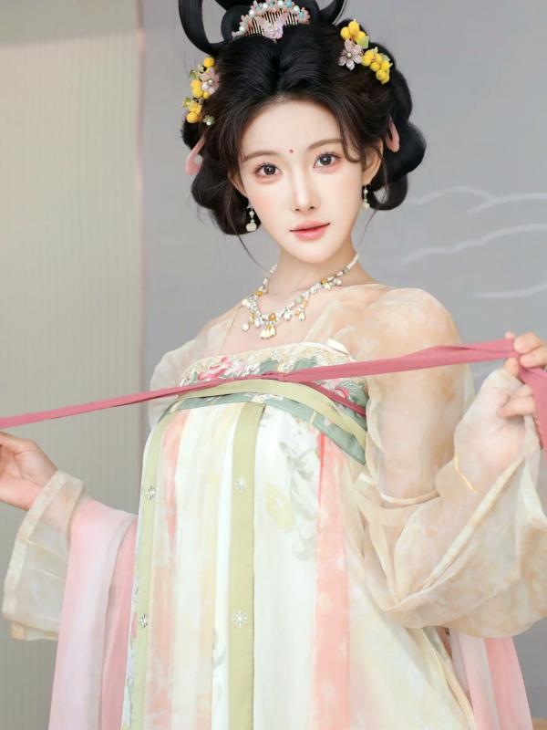 李霜 梨霜儿  梨霜儿 - 梦回大唐演绎古典佳人，复古汉服尽显东方美，绝美唐风摄影大赏第28张图片