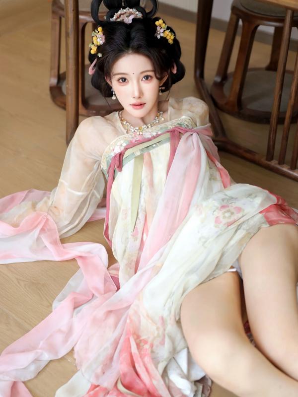李霜 梨霜儿  梨霜儿 - 梦回大唐演绎古典佳人，复古汉服尽显东方美，绝美唐风摄影大赏第41张图片