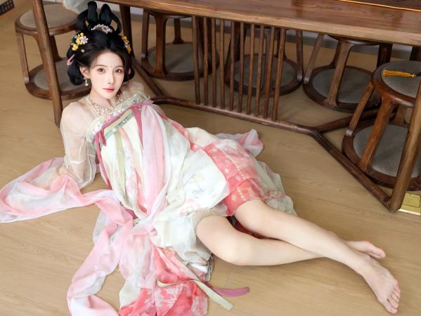 李霜 梨霜儿  梨霜儿 - 梦回大唐演绎古典佳人，复古汉服尽显东方美，绝美唐风摄影大赏第43张图片