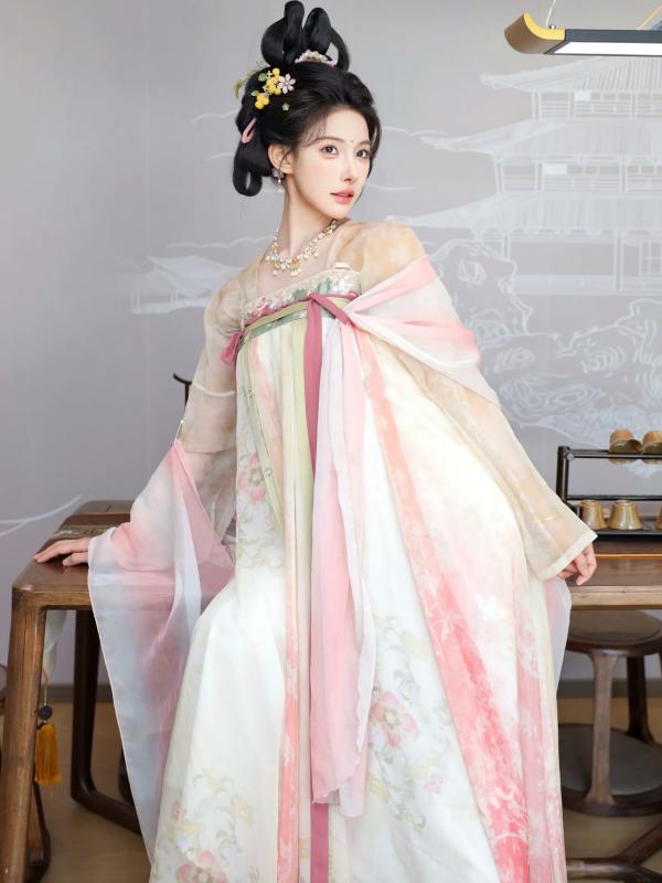 李霜 梨霜儿  梨霜儿 - 梦回大唐演绎古典佳人，复古汉服尽显东方美，绝美唐风摄影大赏第63张图片
