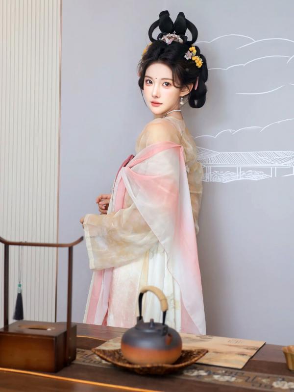 李霜 梨霜儿  梨霜儿 - 梦回大唐演绎古典佳人，复古汉服尽显东方美，绝美唐风摄影大赏第77张图片