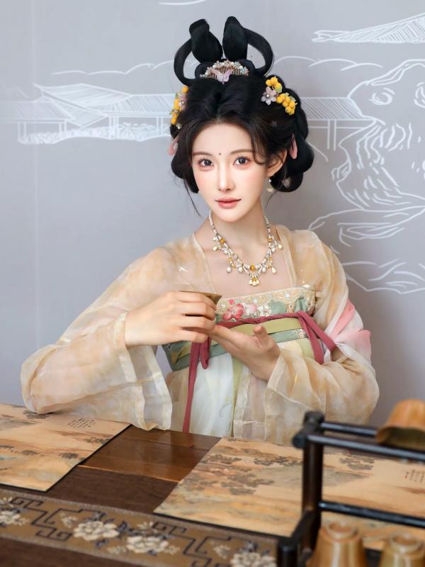 李霜 梨霜儿  梨霜儿 - 梦回大唐演绎古典佳人，复古汉服尽显东方美，绝美唐风摄影大赏第78张图片